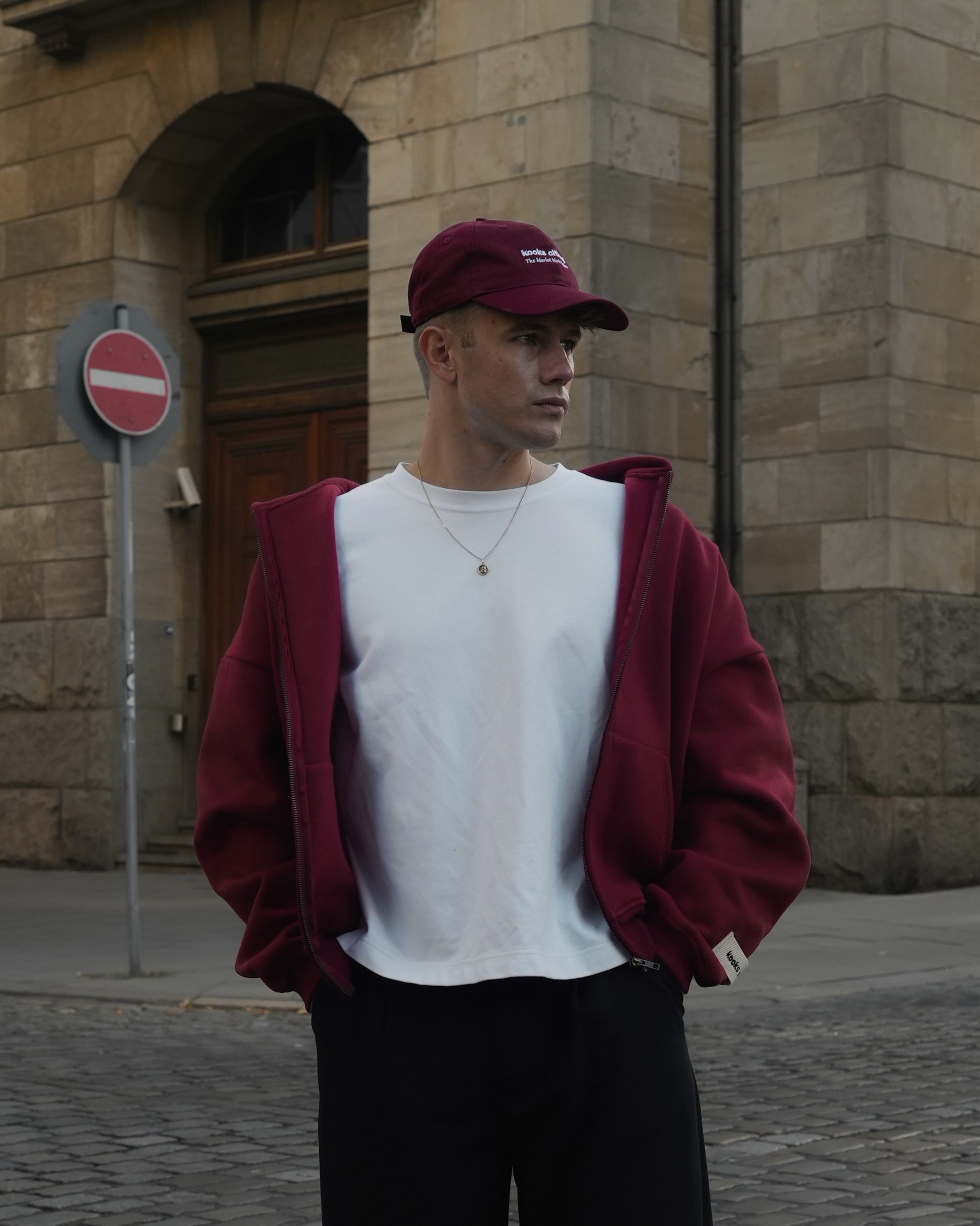 Merlot Noir Base Cap