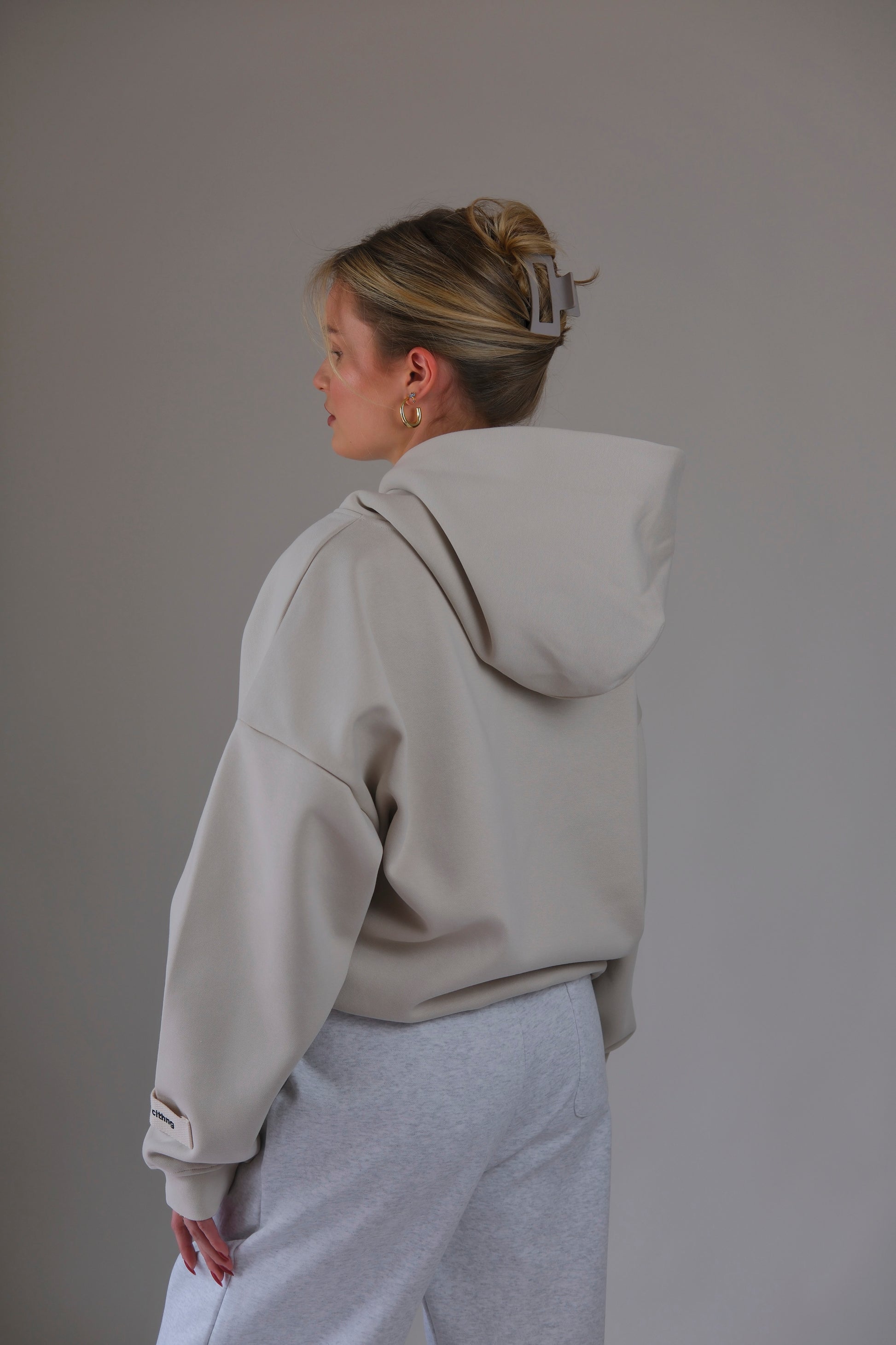 Oat Essential Hoodie